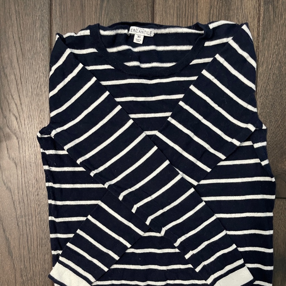 Jcrew navy amd white small sweater. Light weight.